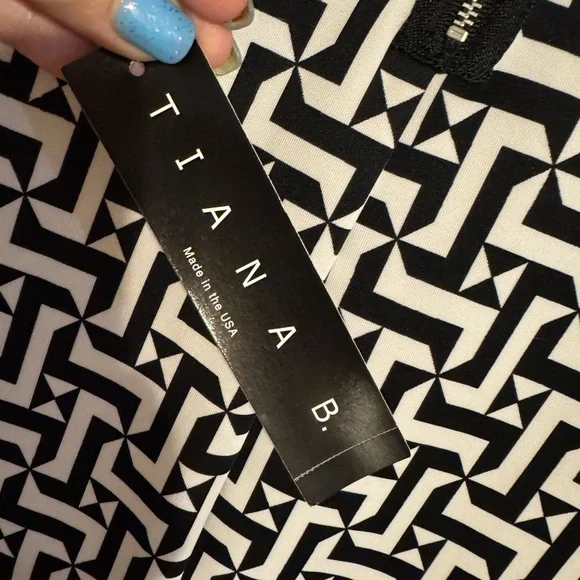 NWT Tiana B. Black and White Patterned Dress SIZE: 8 #CL - Picture 8 of 9